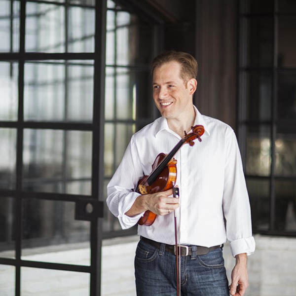 ROCO Violinist Andres Gonzalez